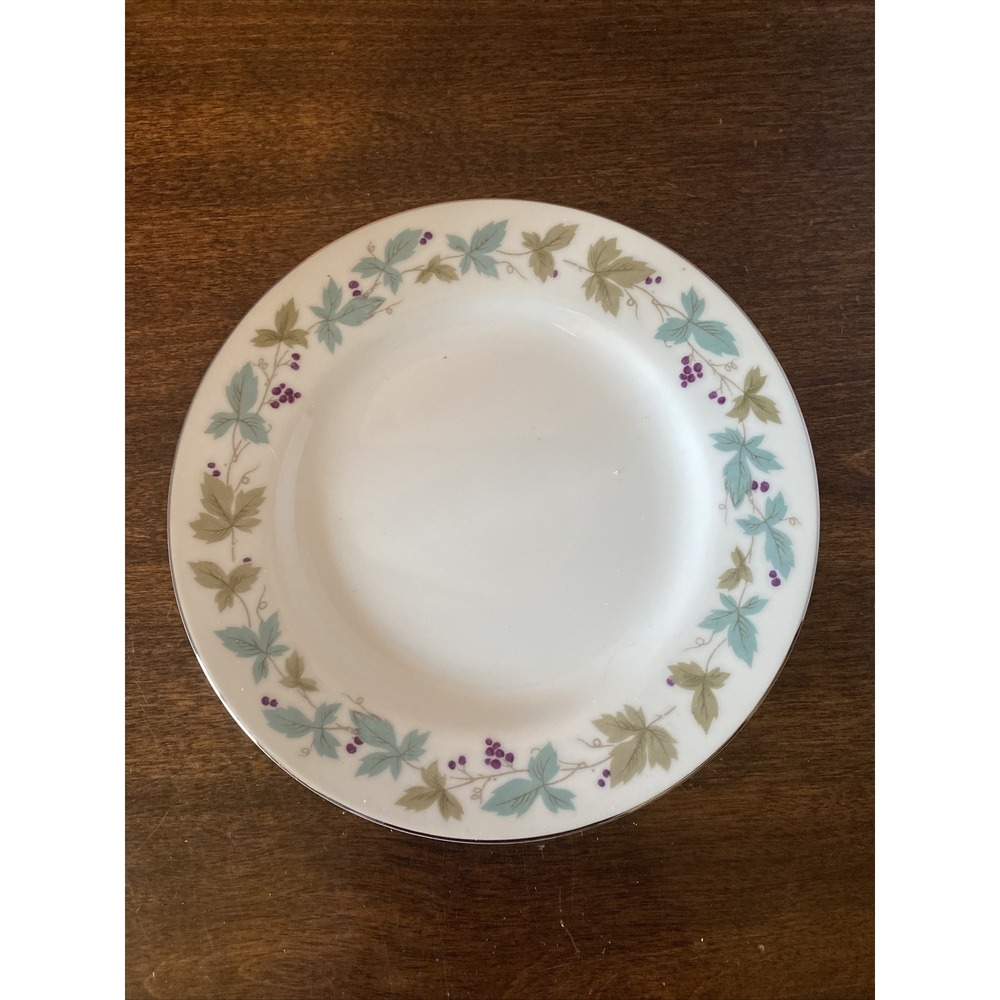 Vintage Fine China 6701 Bread Plates Blue Green Grapevine Lot of 4 Japan